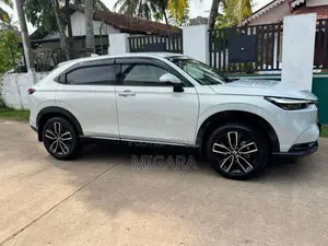 Honda Vezel 2024 SUV (Used)