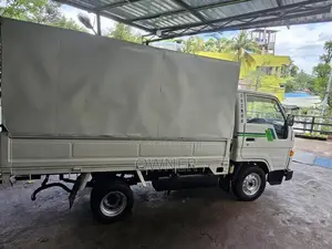 Toyota Toyoace 1995 Lorry (Used)