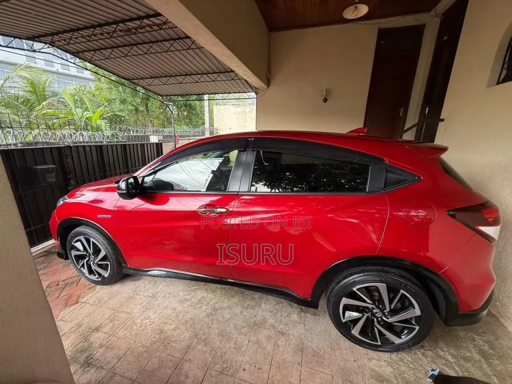 Honda Vezel RS 2017 SUV (Used)
