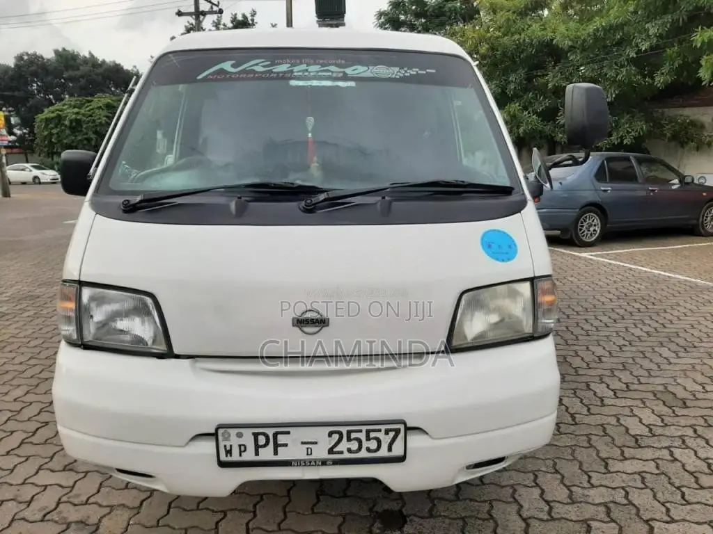 Nissan Vanette Iion Face 2013 Van (Used)