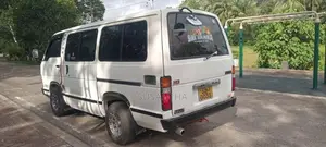 Toyota HIACE 1987 Van (Used)