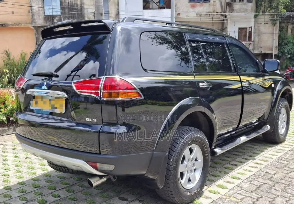 Mitsubishi Montero Sport 2012 SUV (Used)
