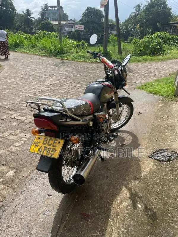 Bajaj CT-100 2015 Motorbike (Used)