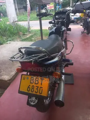 Bajaj CT-100 2014 Motorbike (Used)