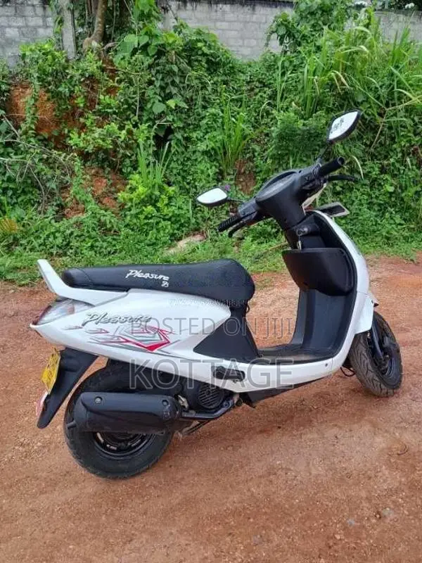 Hero Pleasure 2012 Motorbike (Used)