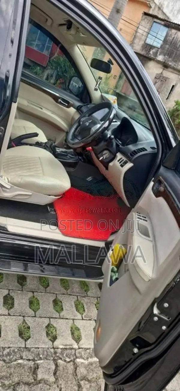 Mitsubishi Montero Sport 2012 SUV (Used)