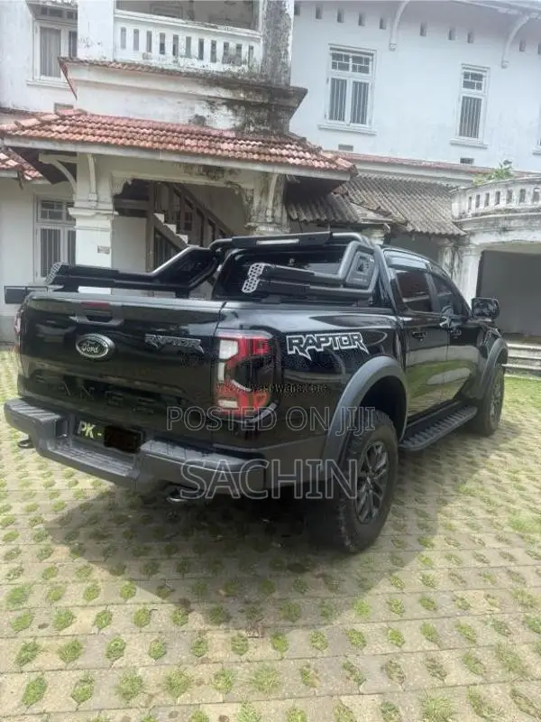 Ford Raptor 2025 SUV (Used)