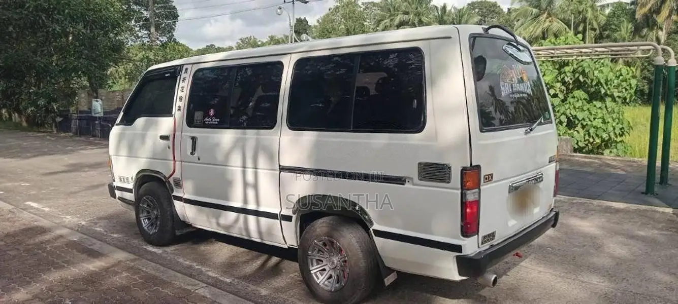 Toyota HIACE 1987 Van (Used)