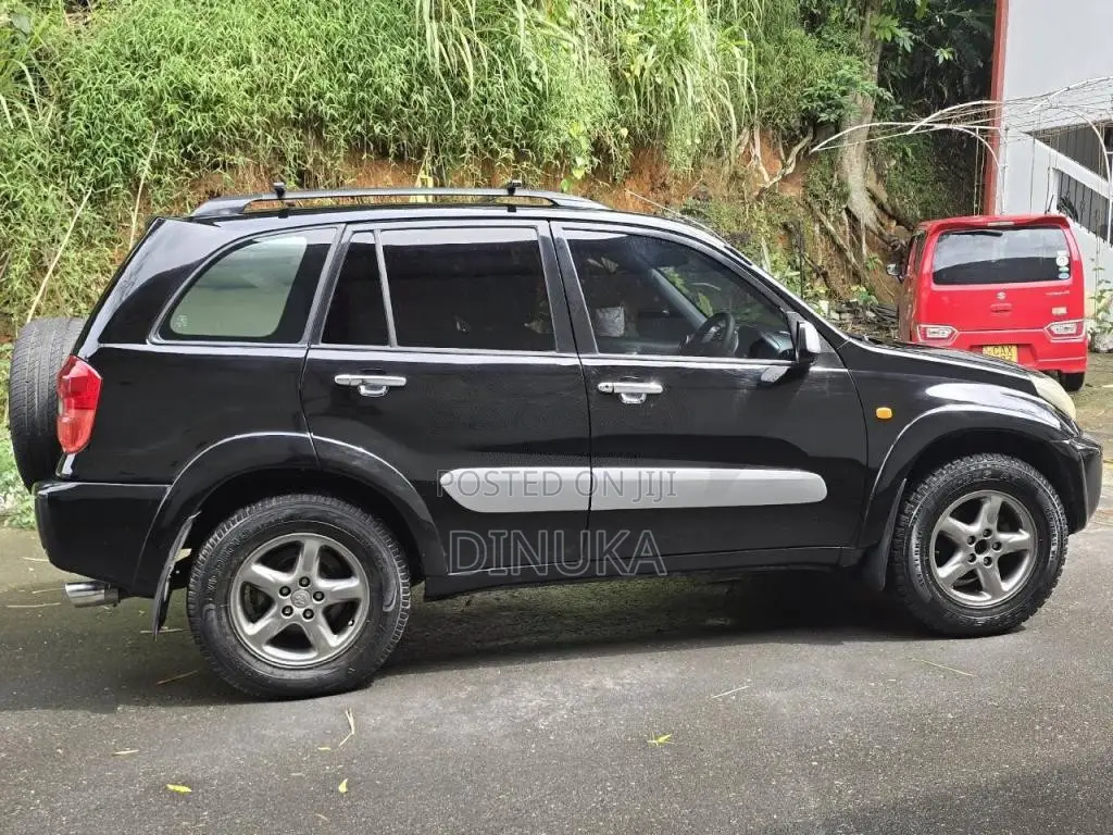 Toyota RAV4 J 4x4 2003 SUV (Used)