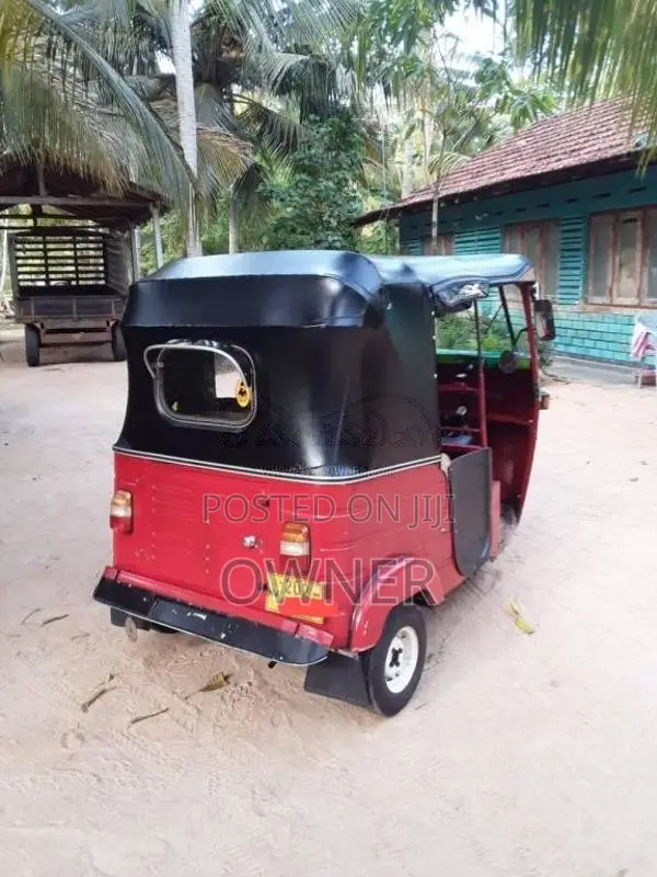 Bajaj RE 2 Stroke 1996 Three Wheel (Used)
