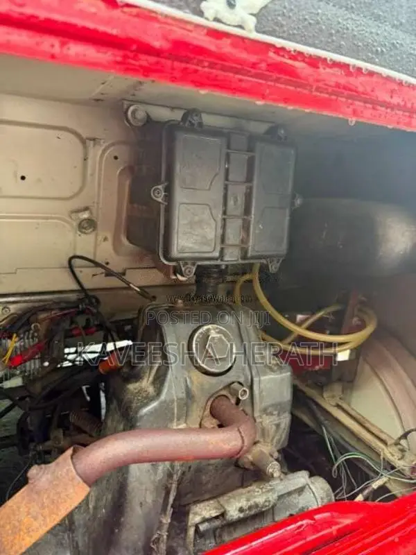 Bajaj 4 Stroke 2010 Three Wheel (Used)