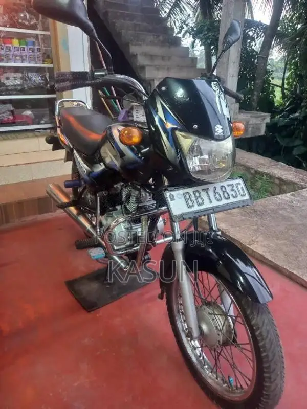 Bajaj CT-100 2014 Motorbike (Used)
