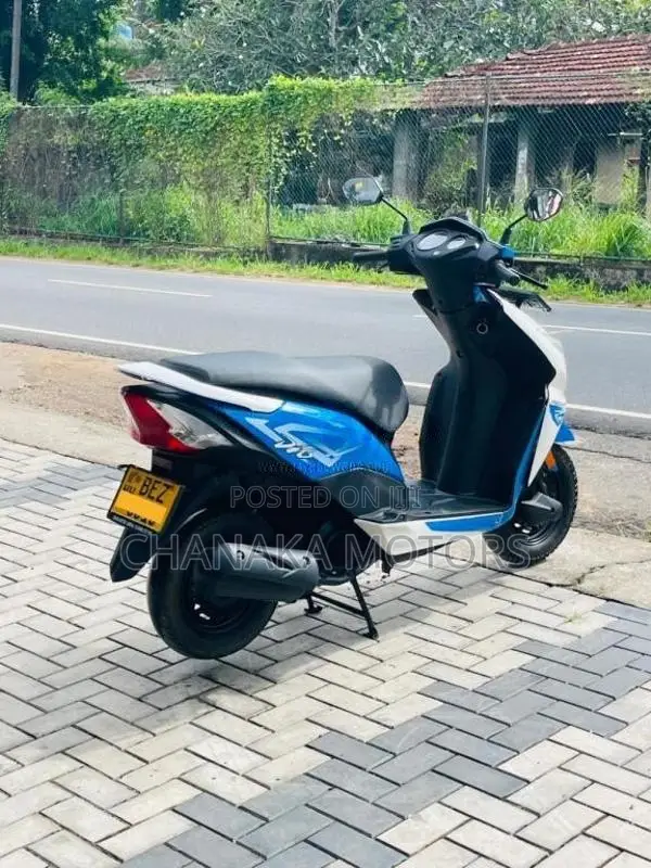 Honda Dio 2017 Motorbike (Used)