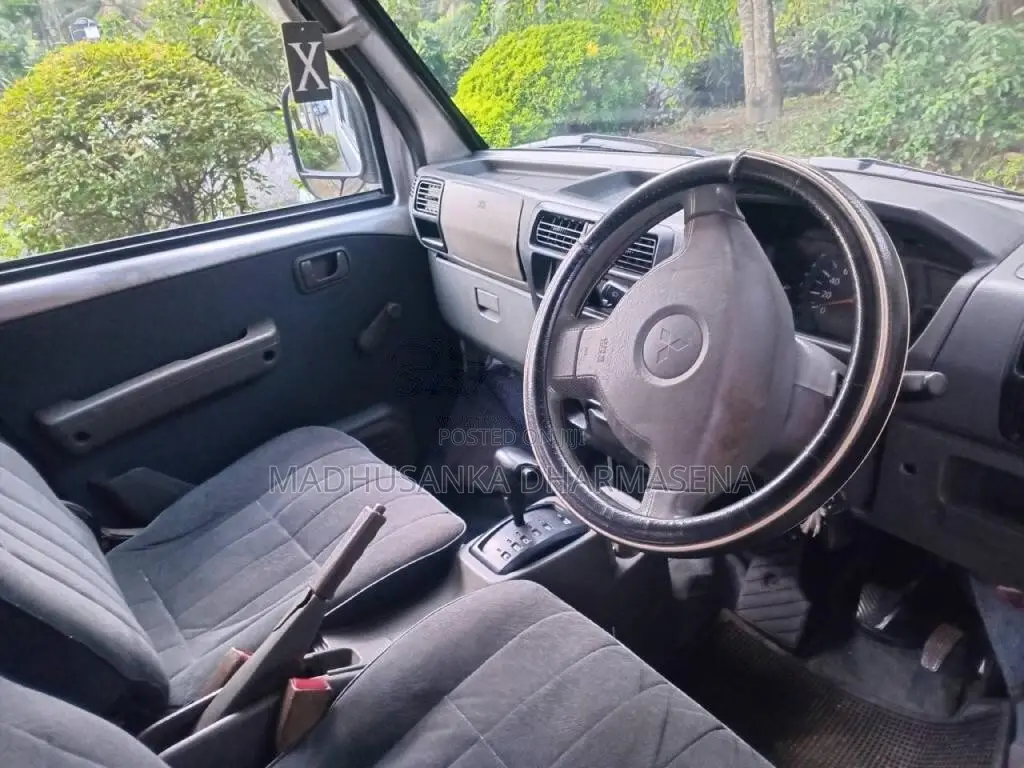 Mitsubishi MiniCab 2007 Van (Used)