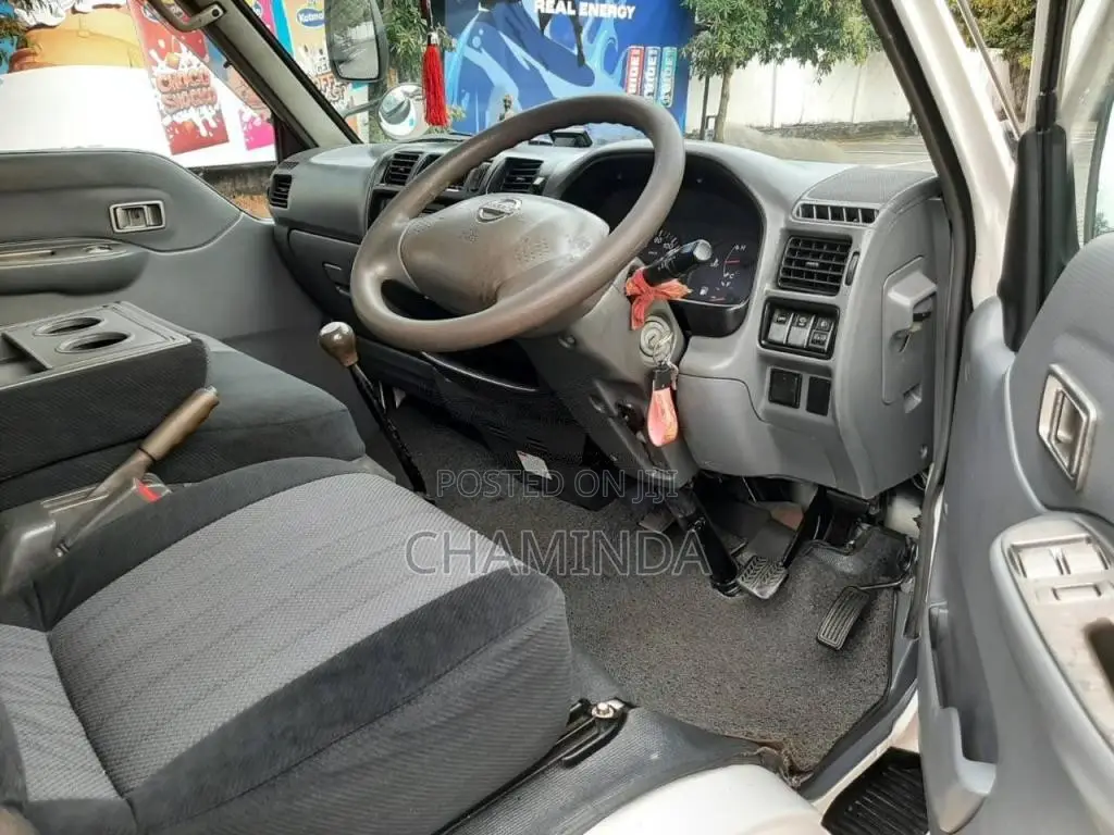 Nissan Vanette Iion Face 2013 Van (Used)