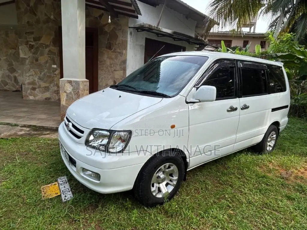 Toyota Noah CR42 Flatroof 2002 Van (Used)
