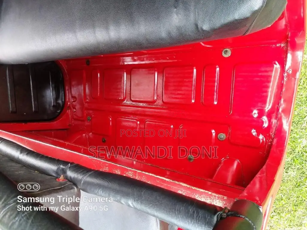 Bajaj RE 205 2012 Three Wheel (Used)