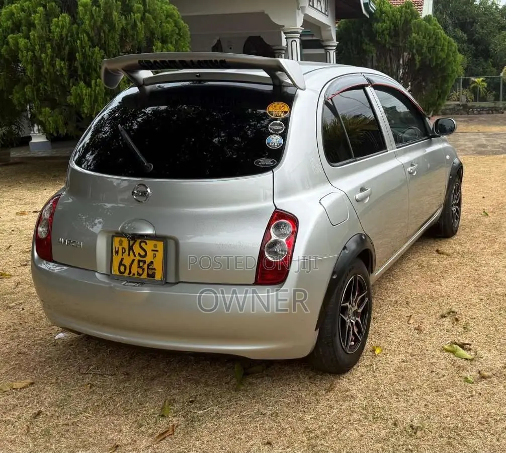 Nissan March AK12 2010 Car (Used)