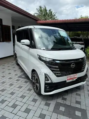 Nissan Roox X STAR S HYBRID 2024 SUV (Used)