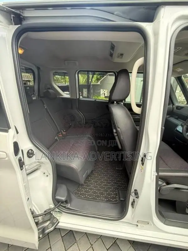 Nissan Roox X STAR S HYBRID 2024 SUV (Used)