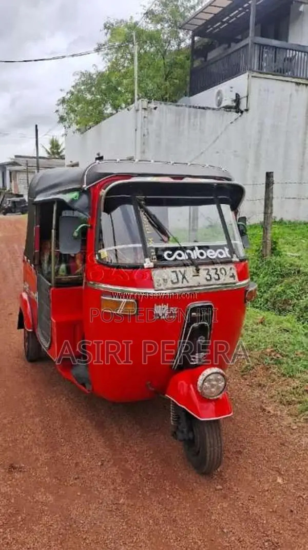 Bajaj RE 2 Stroke 2005 Three Wheel (Used)