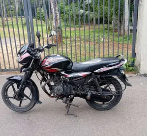 Bajaj Discover 100....................................... 2011 Motorbi