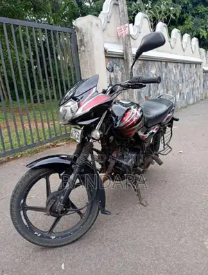 Bajaj Discover 100....................................... 2011 Motorbi