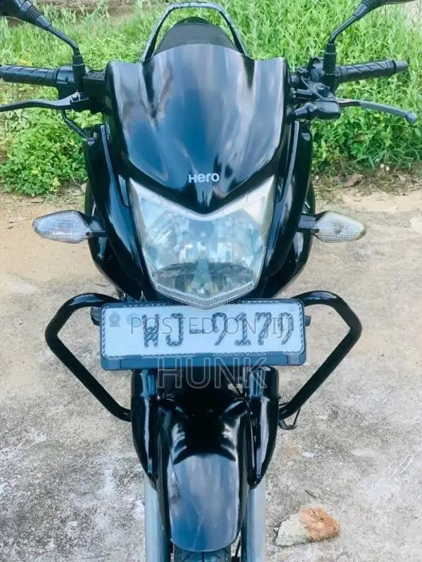 Hero-Honda Hunk 2011 Motorbike (Used)