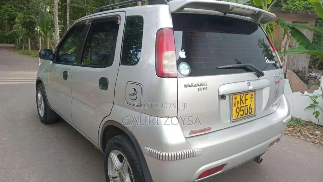 Suzuki Swift 2005 Car (Used)