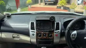 Mitsubishi Montero Sport 2012 SUV (Used)