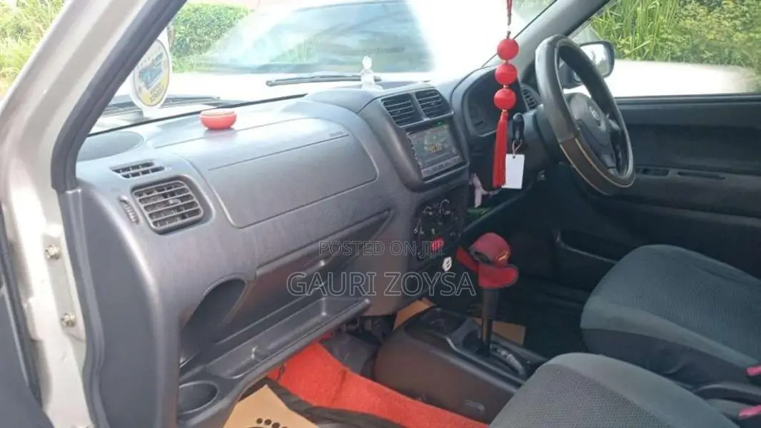 Suzuki Swift 2005 Car (Used)