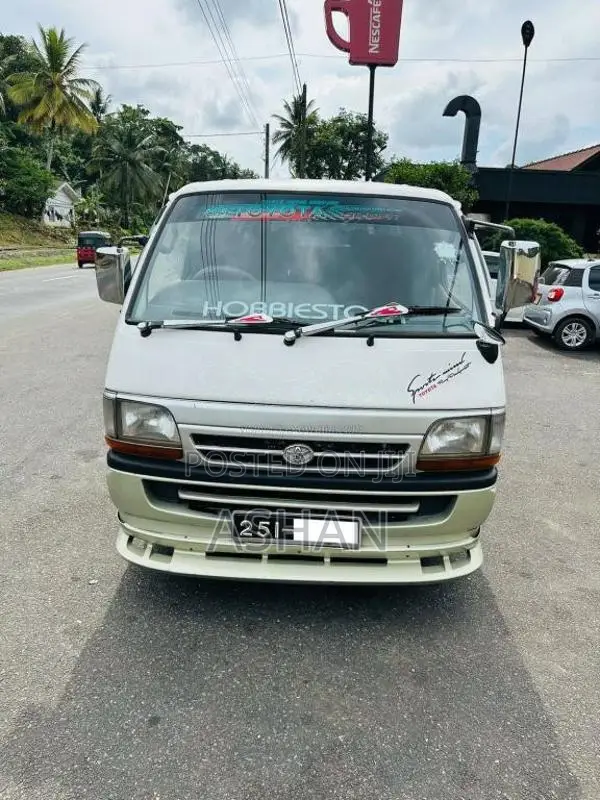 Toyota Dolphin LH113 Long 1993 Van (Used)