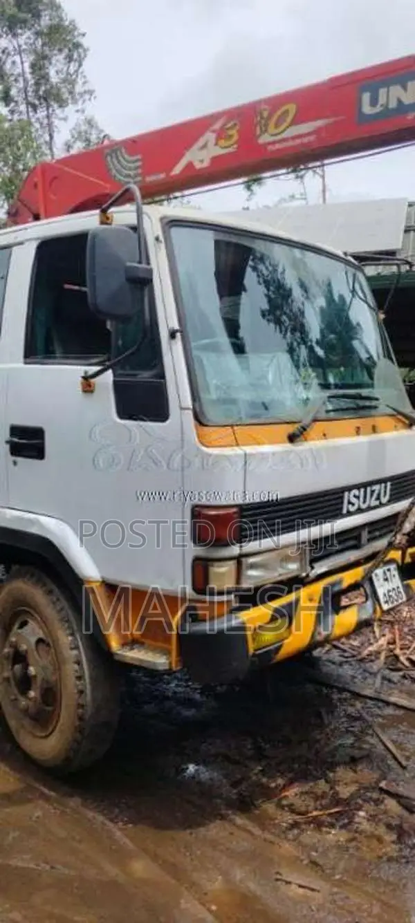 Isuzu Lorry Isuzu 1990 Lorry (Used)