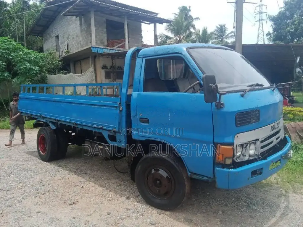 Toyota Elf 350 1983 Lorry (Used)