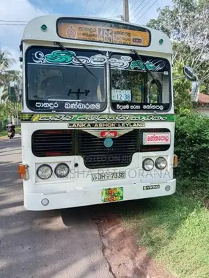 Ashok-Leyland Viking 2004 Bus (Used)