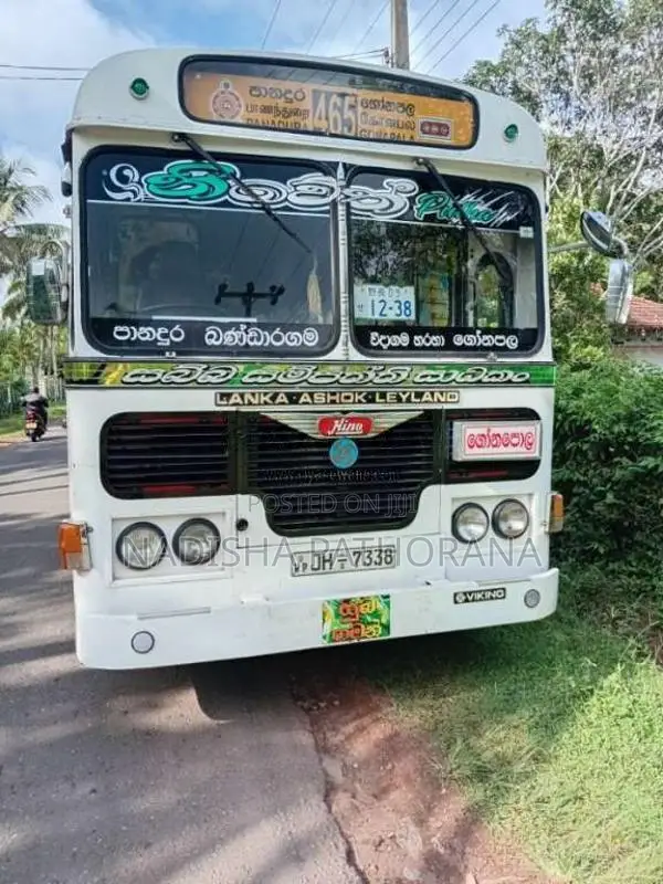 Ashok-Leyland Viking 2004 Bus (Used)