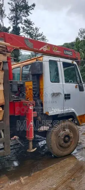Isuzu Lorry Isuzu 1990 Lorry (Used)