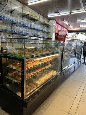 6feet Granite Sinmag Brand Cake and Bun Display Showcases