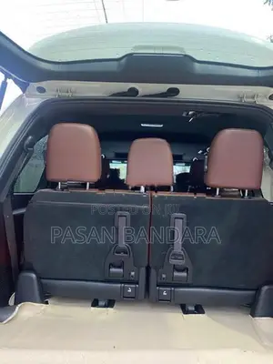 Toyota Land Cruiser Sahara 2016