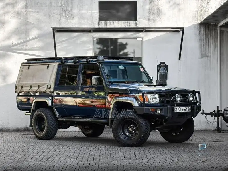 Toyota Land Cruiser 79 2018