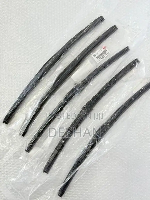 Toyota raize wiper blade pair genuine