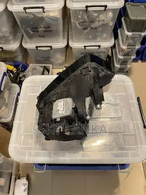 Genuine Audi Q3 2017 Xenon Driver Headlight Light