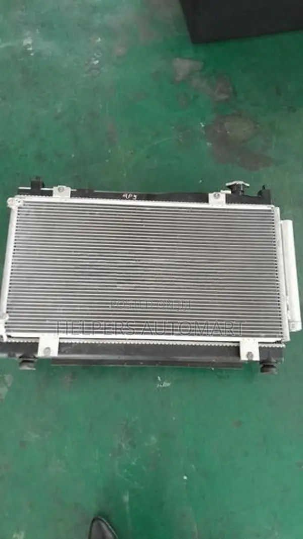 Honda Fit GP5 Radiator