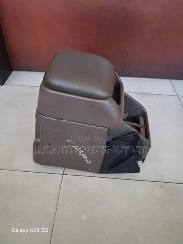 Toyota Land Cruiser Prado KZJ95 Console Box