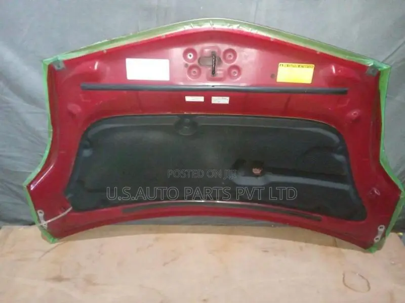 Toyota Prius NHW20 Bonnet