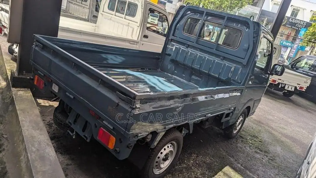 Suzuki Carry 2025