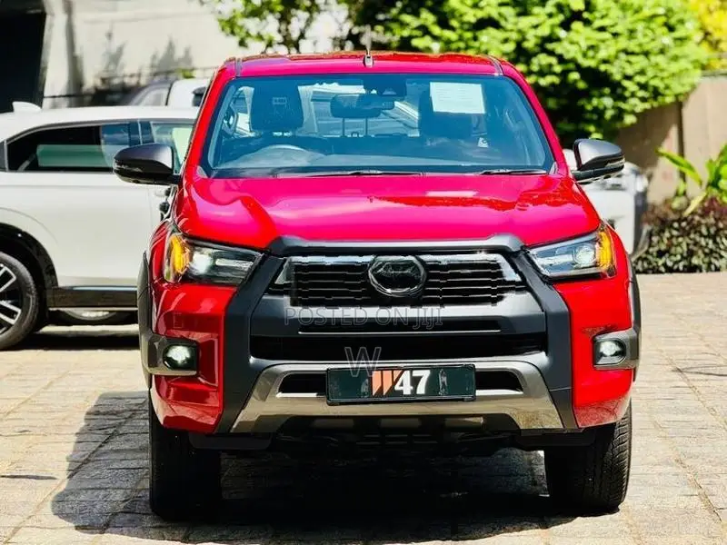 Toyota Hilux Rocco B5 2.8L B/NEW 2025