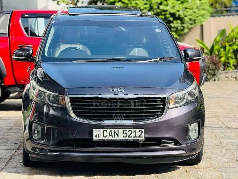 Kia Carnival Luxury 7 Seat Sunroo 2015