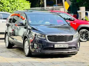 Kia Carnival Luxury 7 Seat Sunroo 2015