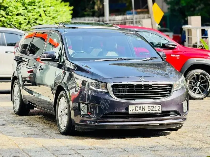 Kia Carnival Luxury 7 Seat Sunroo 2015